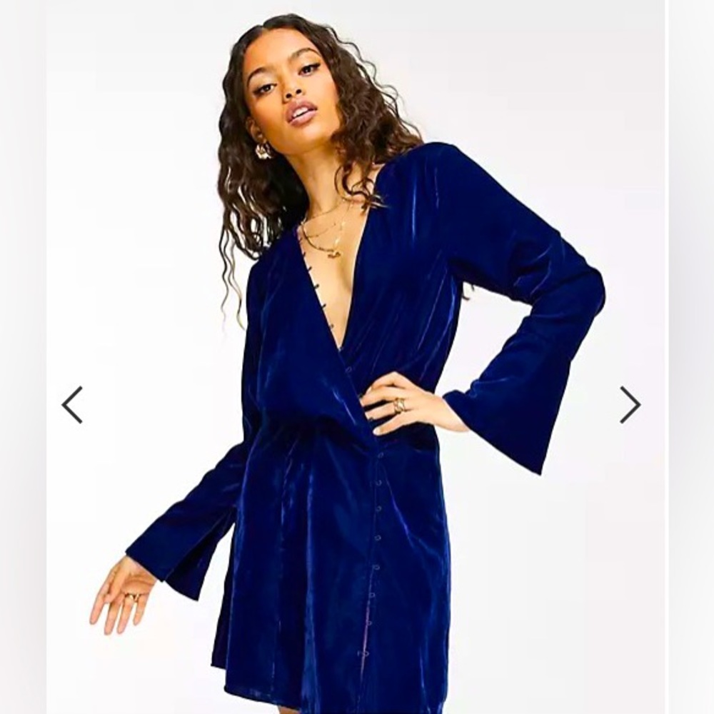 ASOS Velvet Mini Dress 👗  00P